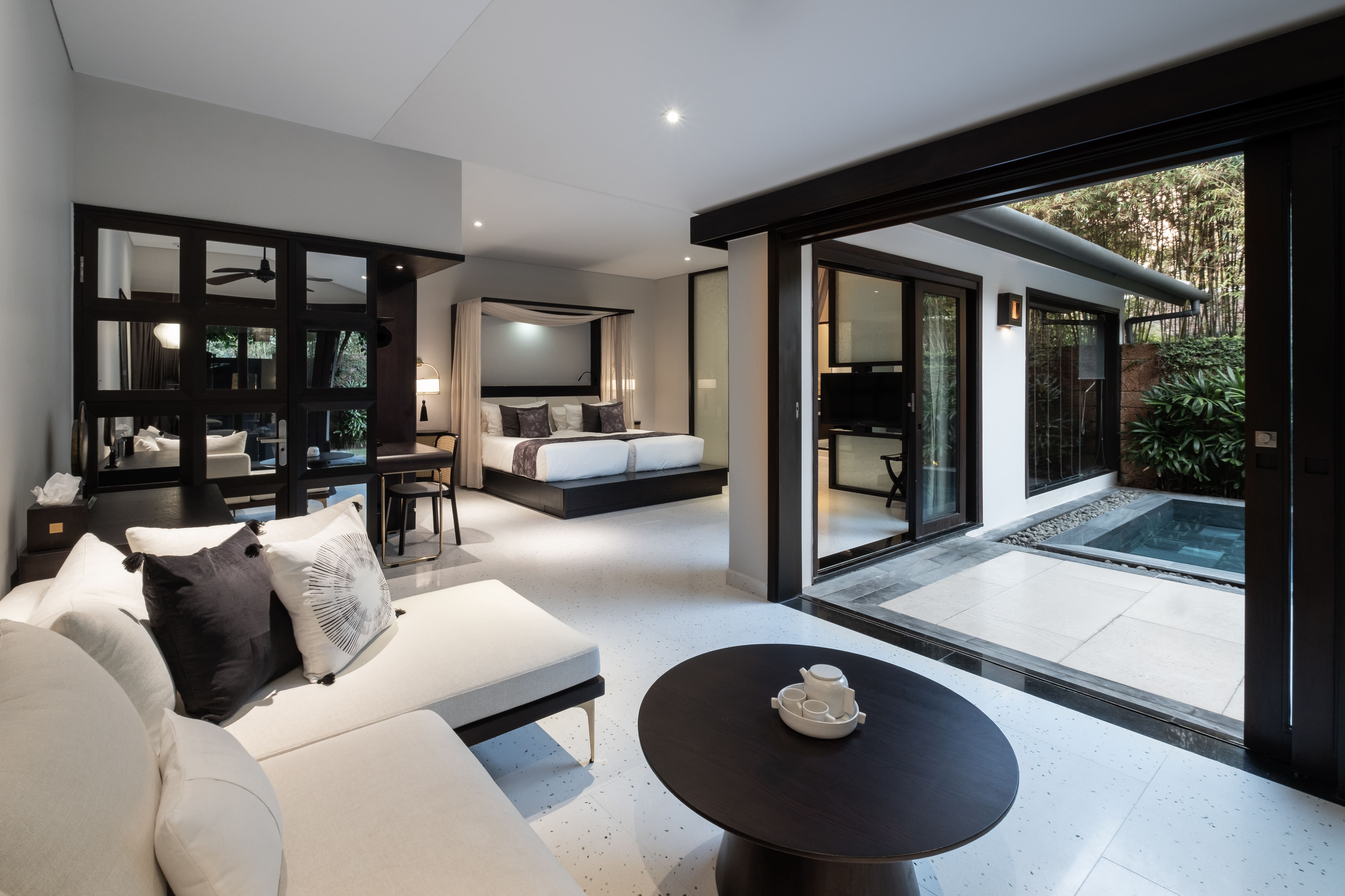 Central Vietnam Retreat: Indulgence in Da Nang and Hoi An 